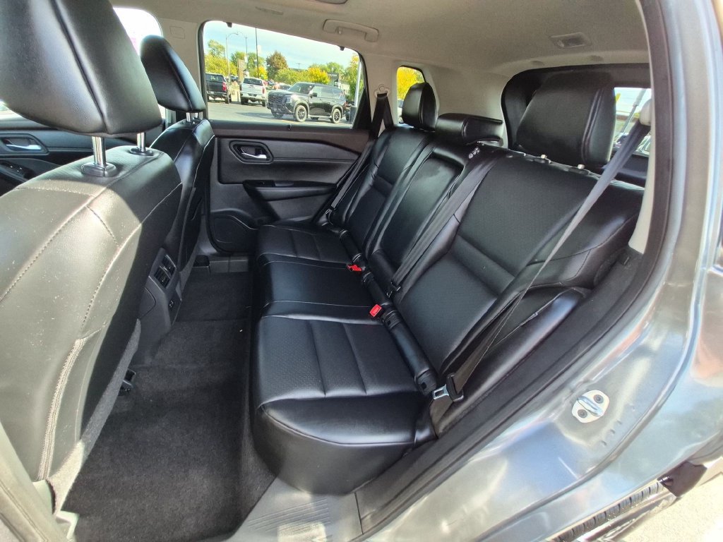 Used 2023 Nissan Rogue SV w/ SV Premium Package AWD/4WD image 24