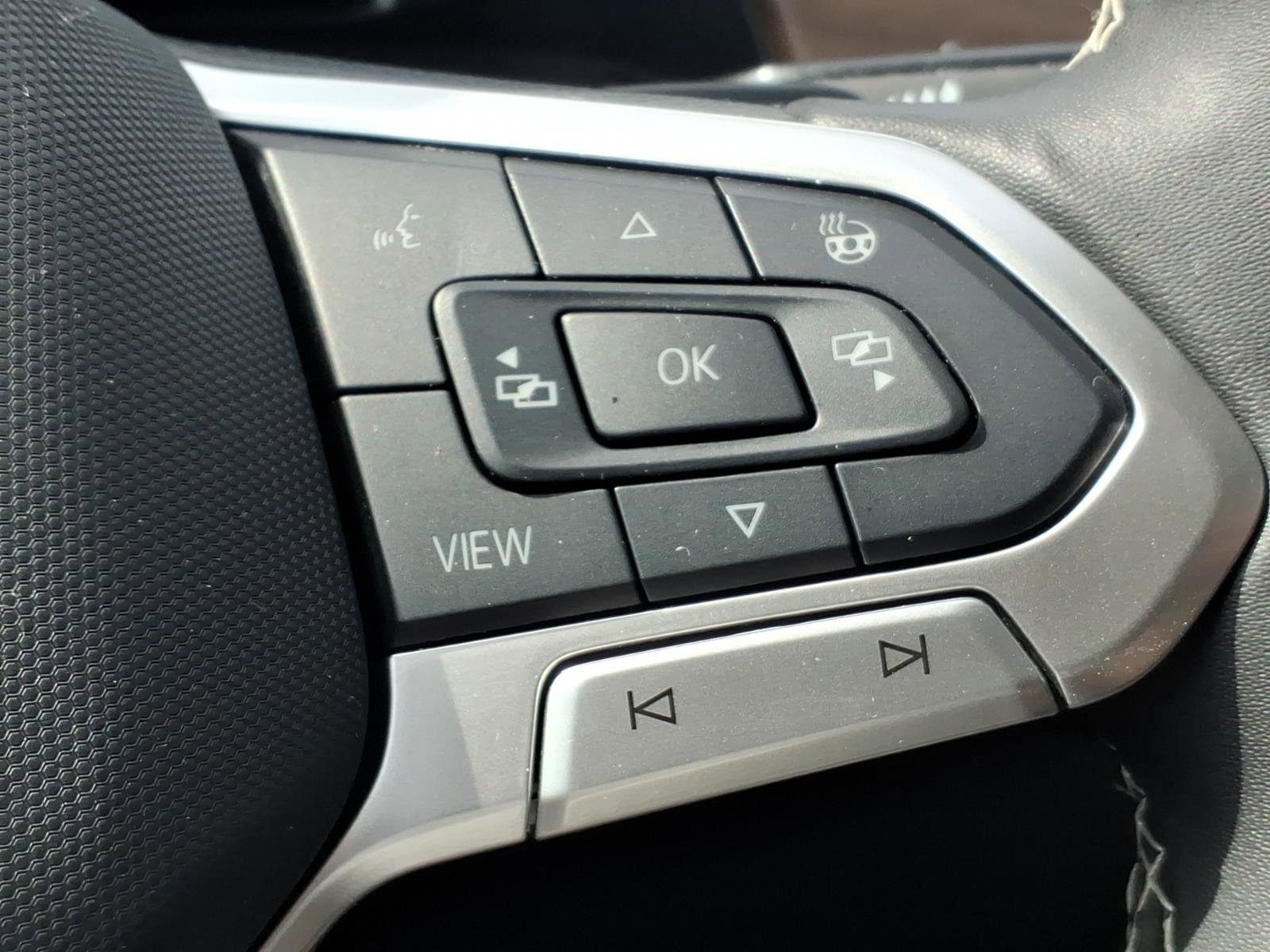 Certified 2024 Volkswagen Atlas SE AWD/4WD image 21