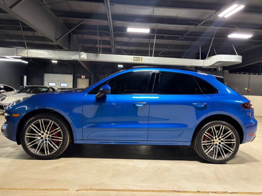 Used 2017 Porsche Macan Turbo AWD/4WD image 10