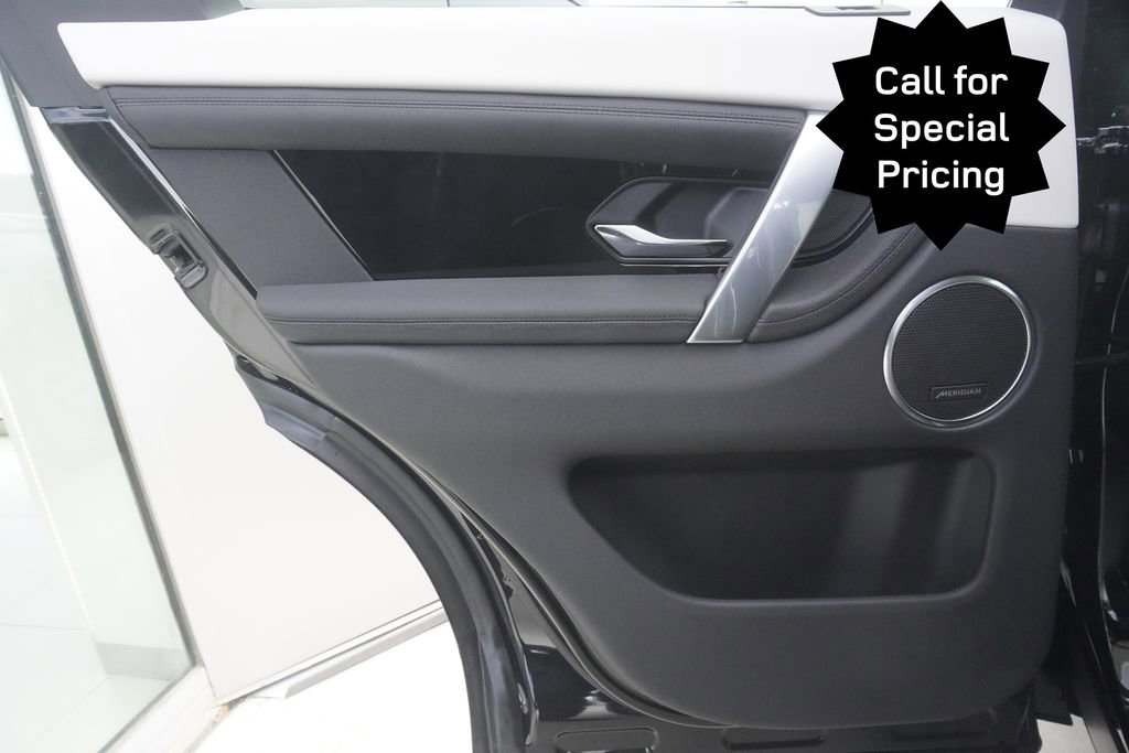 New 2025 Land Rover Discovery Sport S image 28