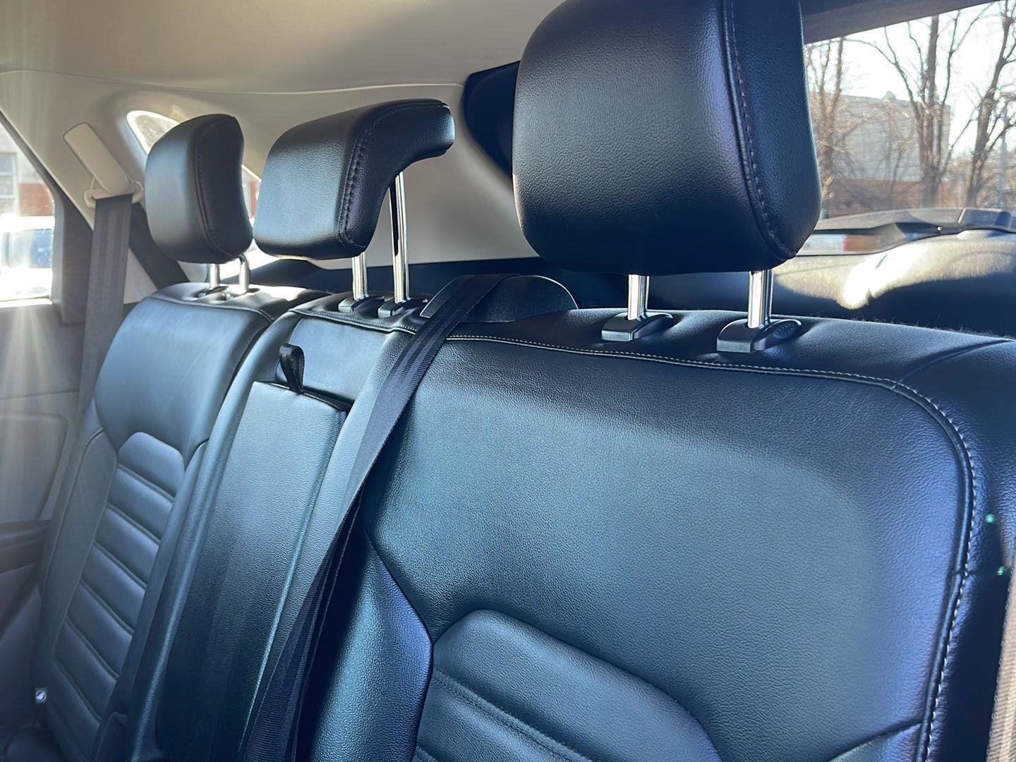 Used 2018 Ford Edge SEL w/ Equipment Group 201A image 13