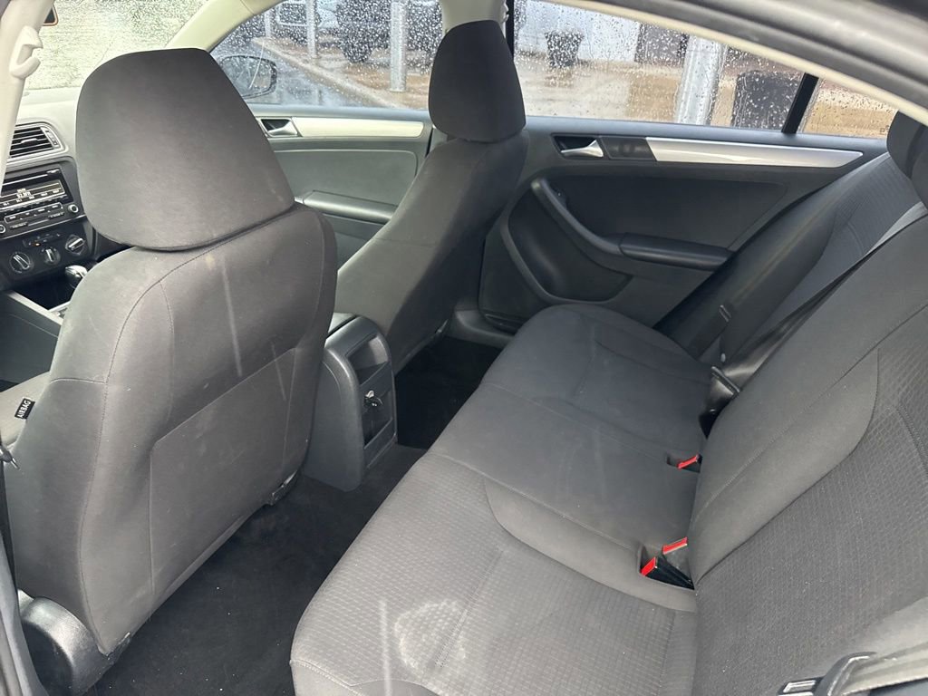 Used 2015 Volkswagen Jetta SE FWD image 23