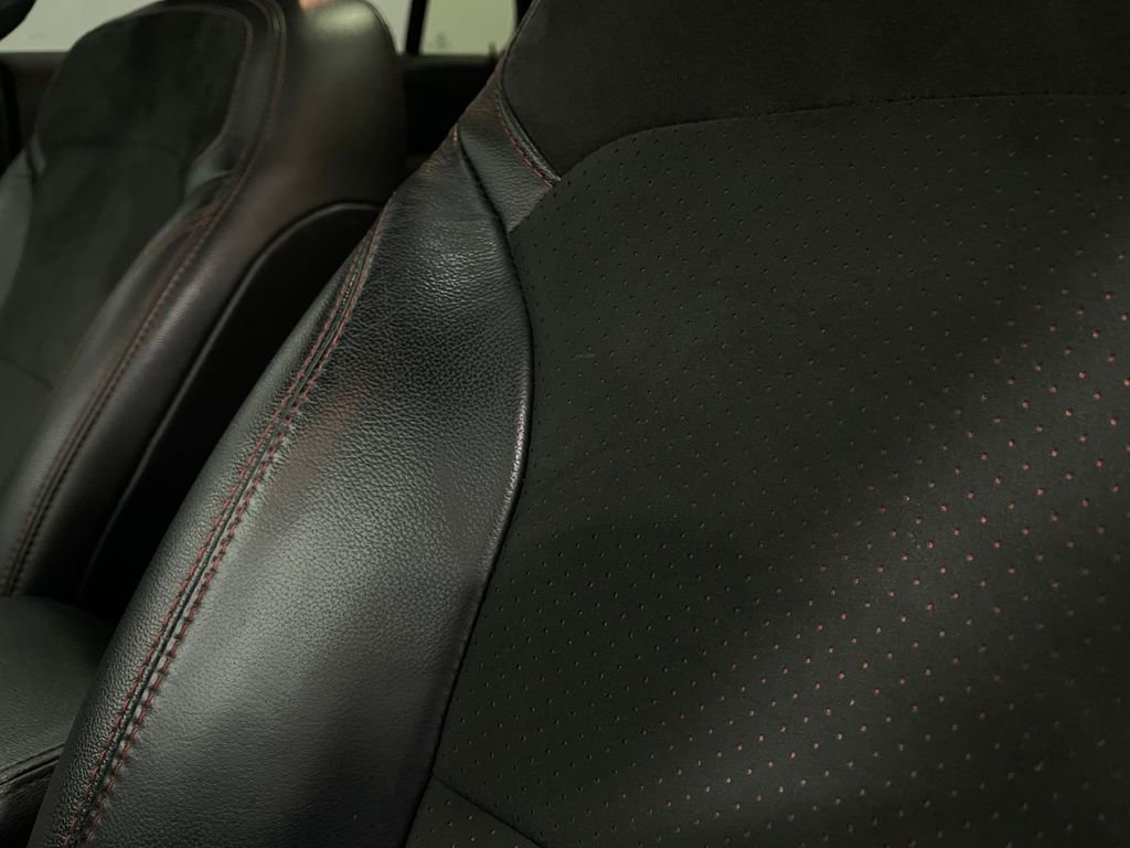 Used 2019 Ford Explorer XLT w/ Equipment Group 202A image 19