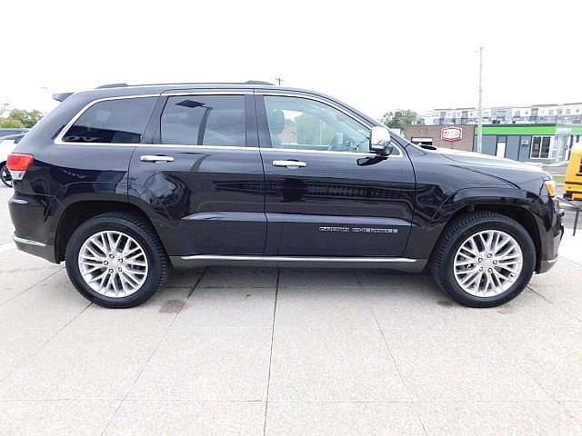 Used 2018 Jeep Grand Cherokee Summit image 6