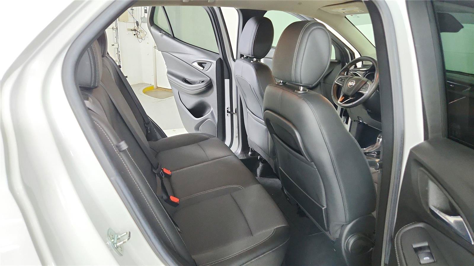 Used 2021 Buick Encore GX Preferred w/ Cold Weather Comfort Package FWD image 17