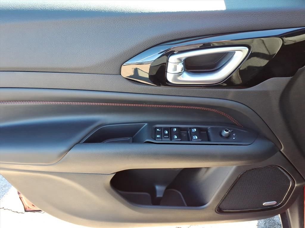 New 2026 Jeep Compass Trailhawk image 17