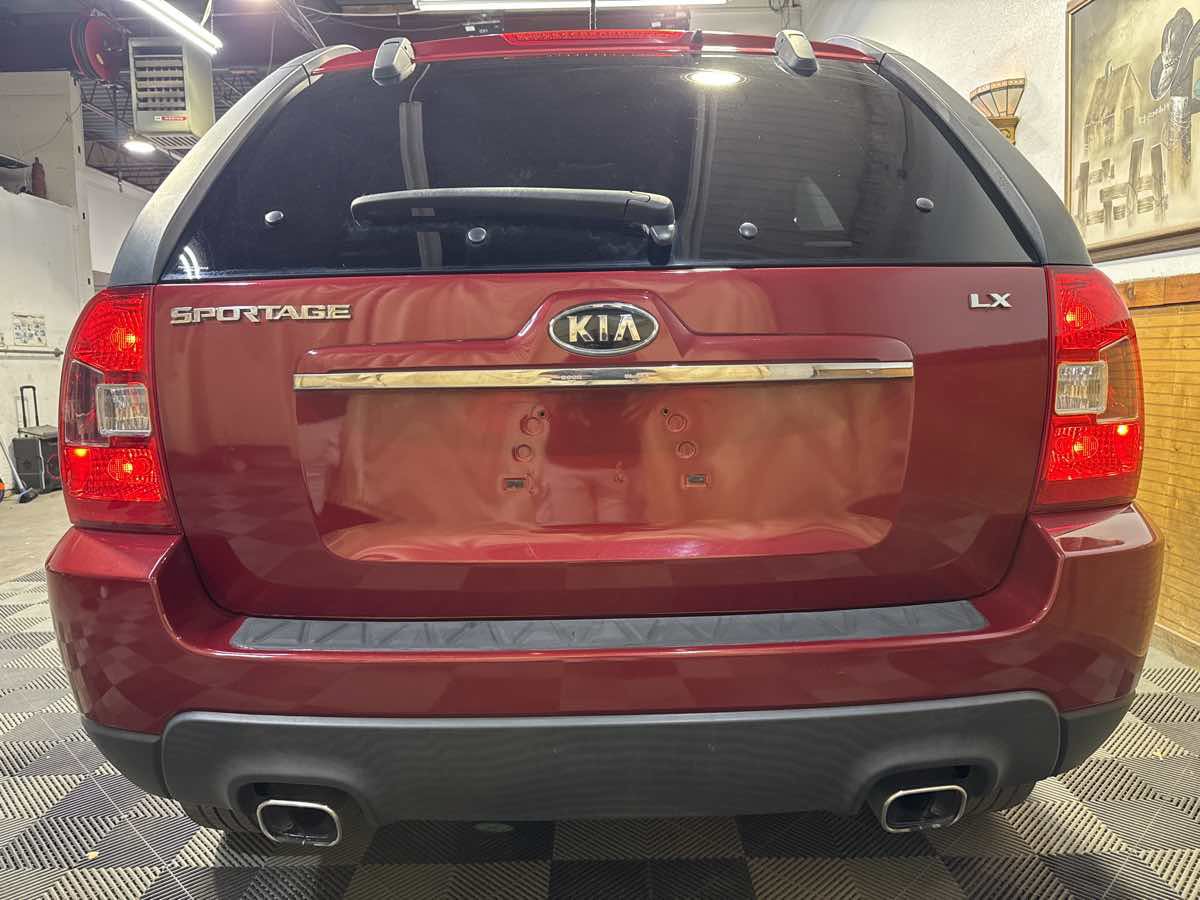 Used 2009 Kia Sportage LX FWD image 3