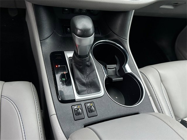 Used 2019 Toyota Highlander XLE image 29