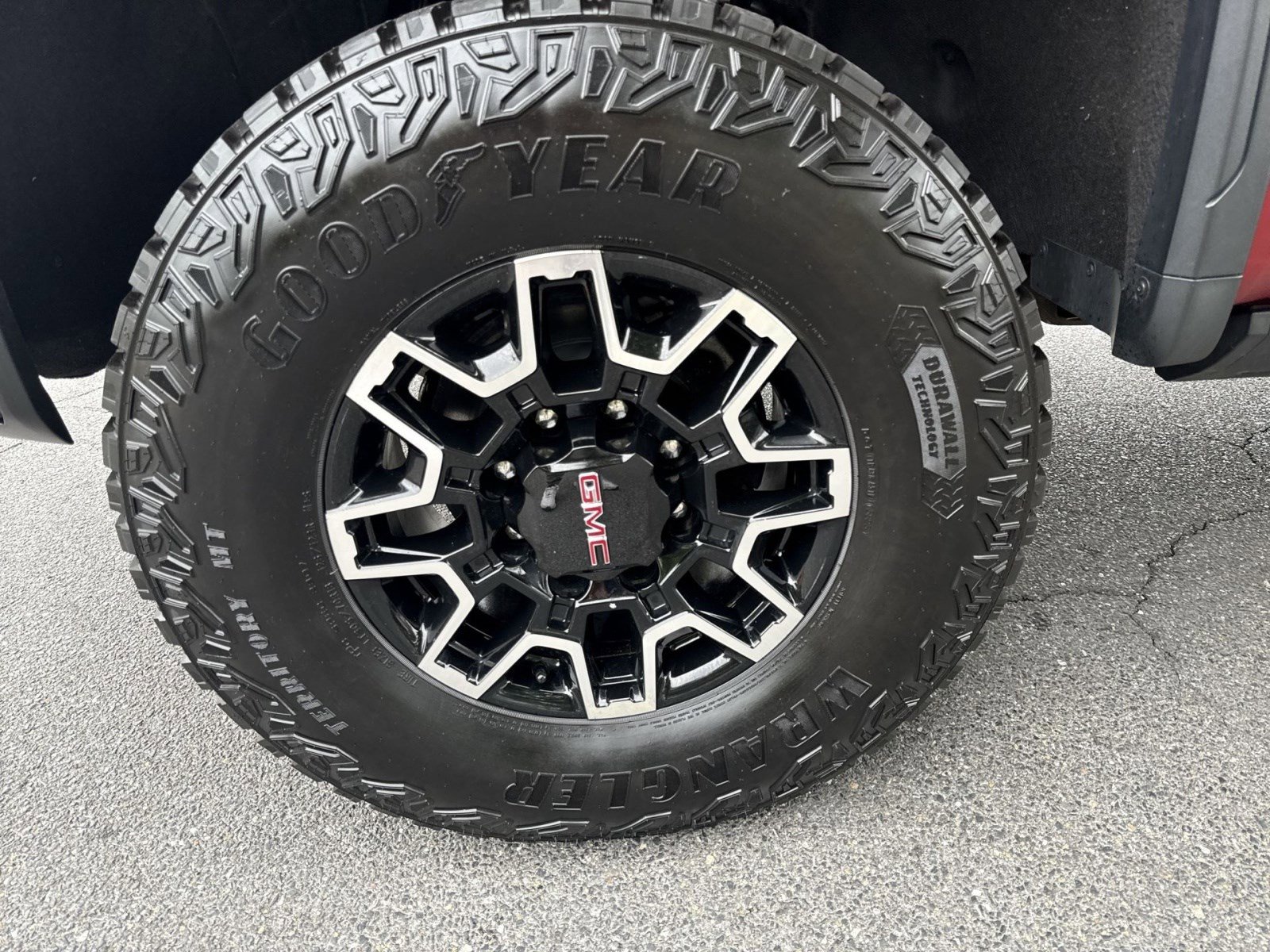 Used 2024 GMC Sierra 2500 AT4X w/ Snow Plow Prep/Camper Package AWD/4WD image 12