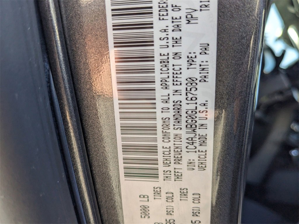 Used 2016 Jeep Wrangler Sahara w/ Connectivity Group image 15