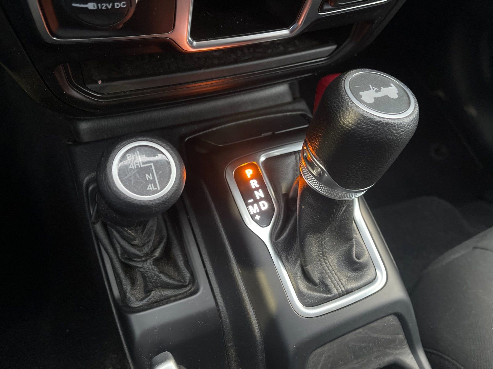 Used 2021 Jeep Wrangler Sport image 23