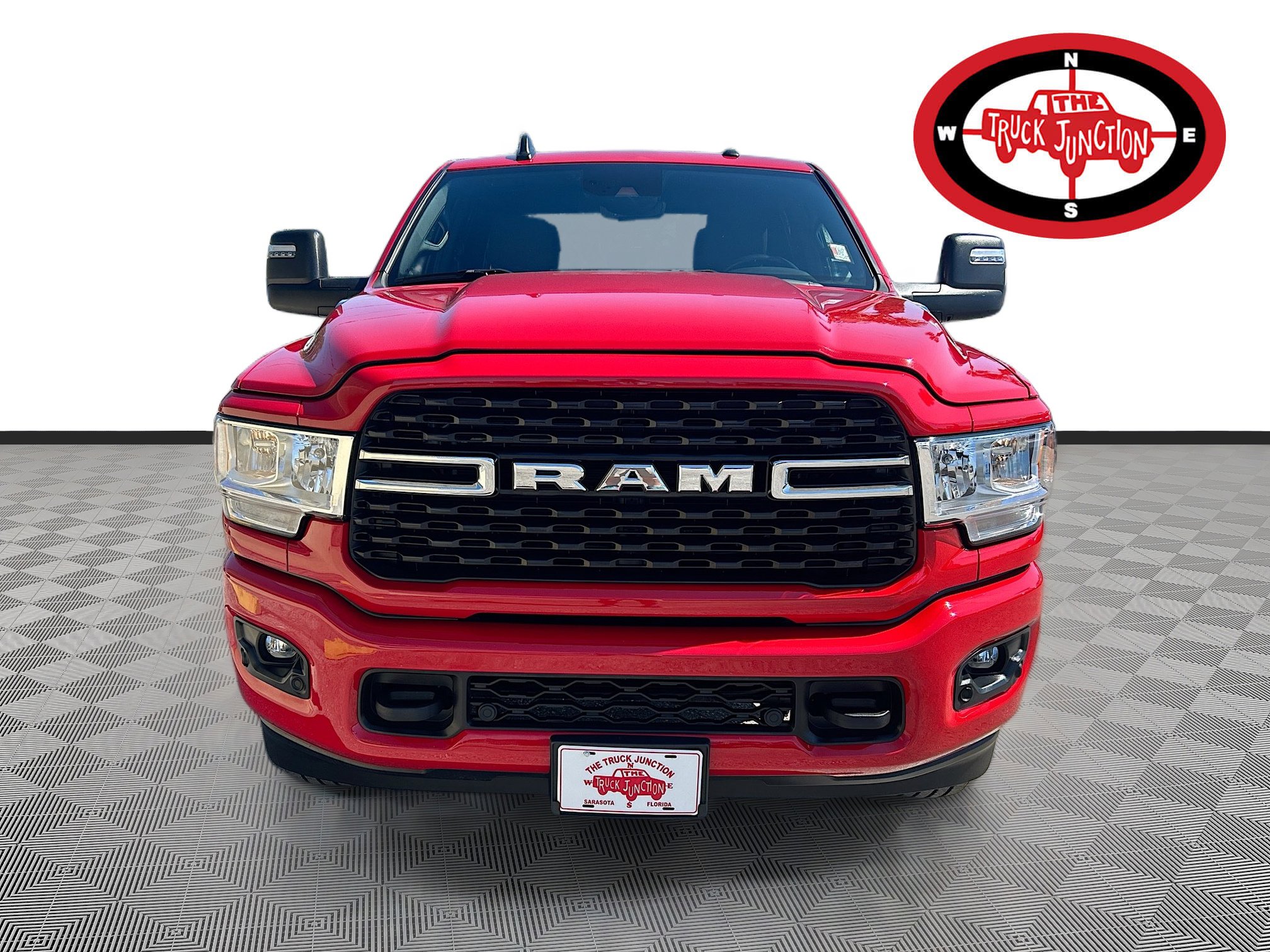 Used 2024 RAM 2500 Big Horn w/ Safety Group image 2