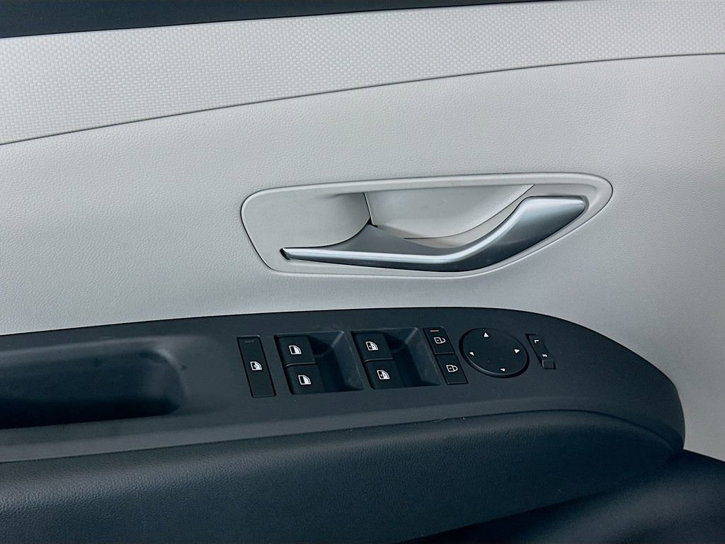 New 2026 Hyundai Tucson SEL image 19