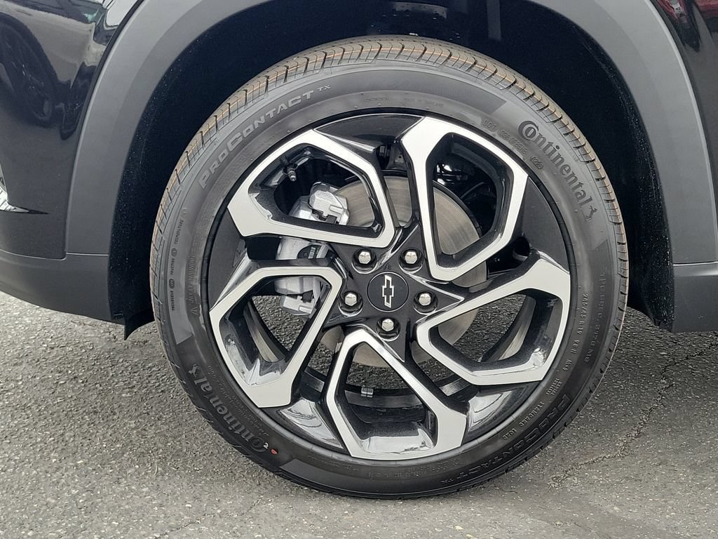 New 2026 Chevrolet Trax RS w/ Driver Confidence Package FWD image 22
