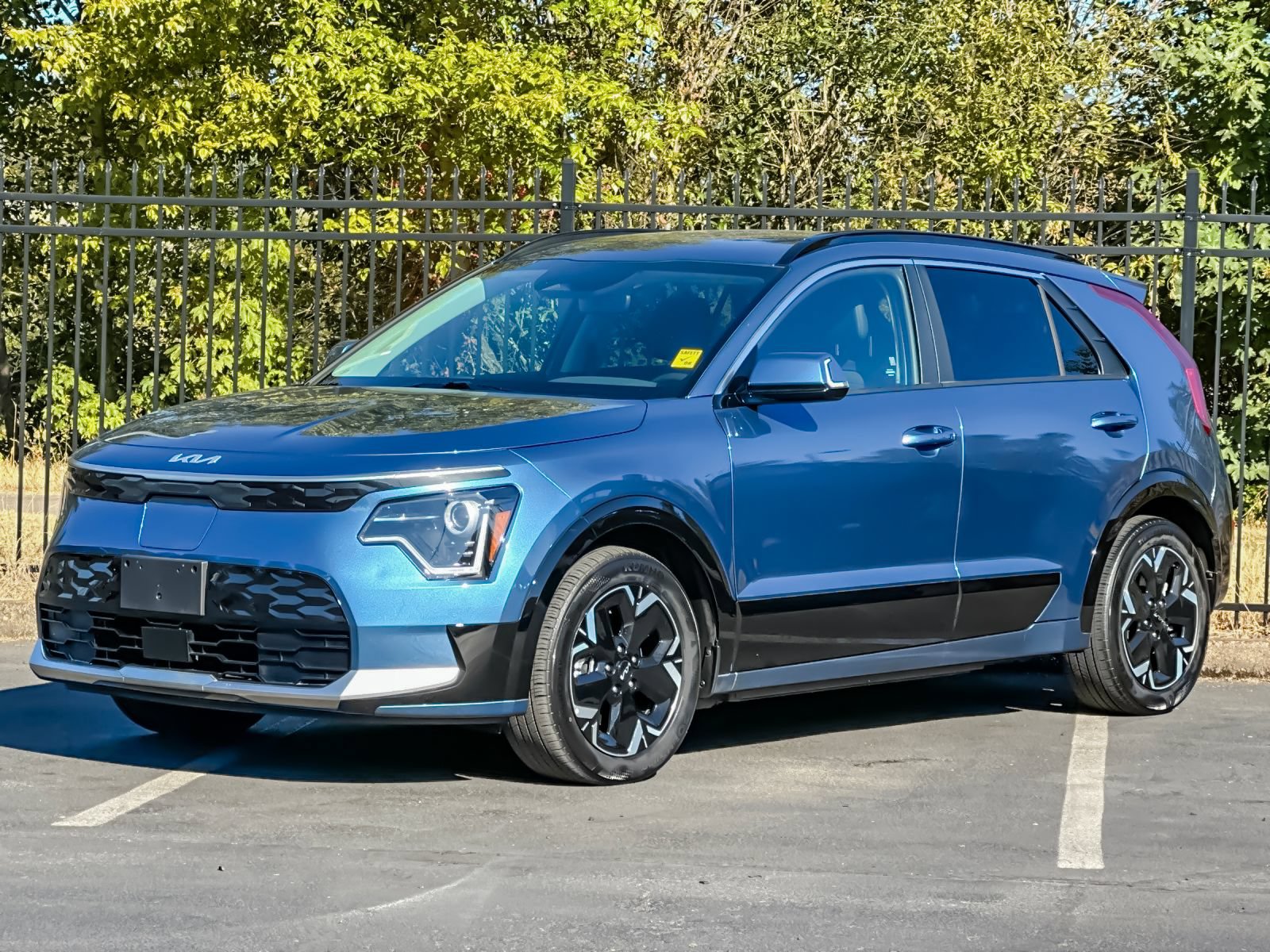 Used 2023 Kia Niro Wind w/ Wind Preserve Package FWD image 8