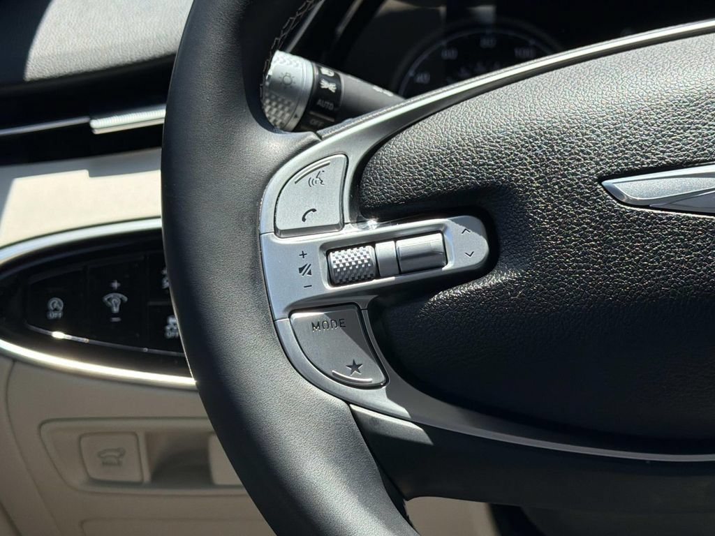 Used 2024 Genesis GV70 2.5T w/ Advanced Package AWD/4WD image 8