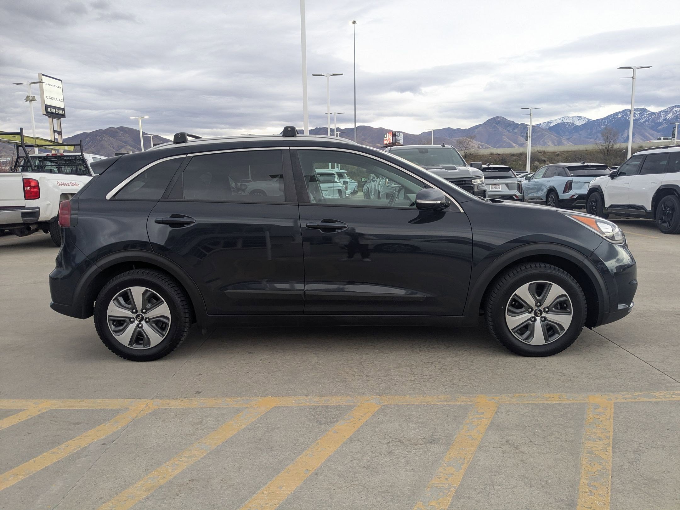 Used 2019 Kia Niro EX image 6