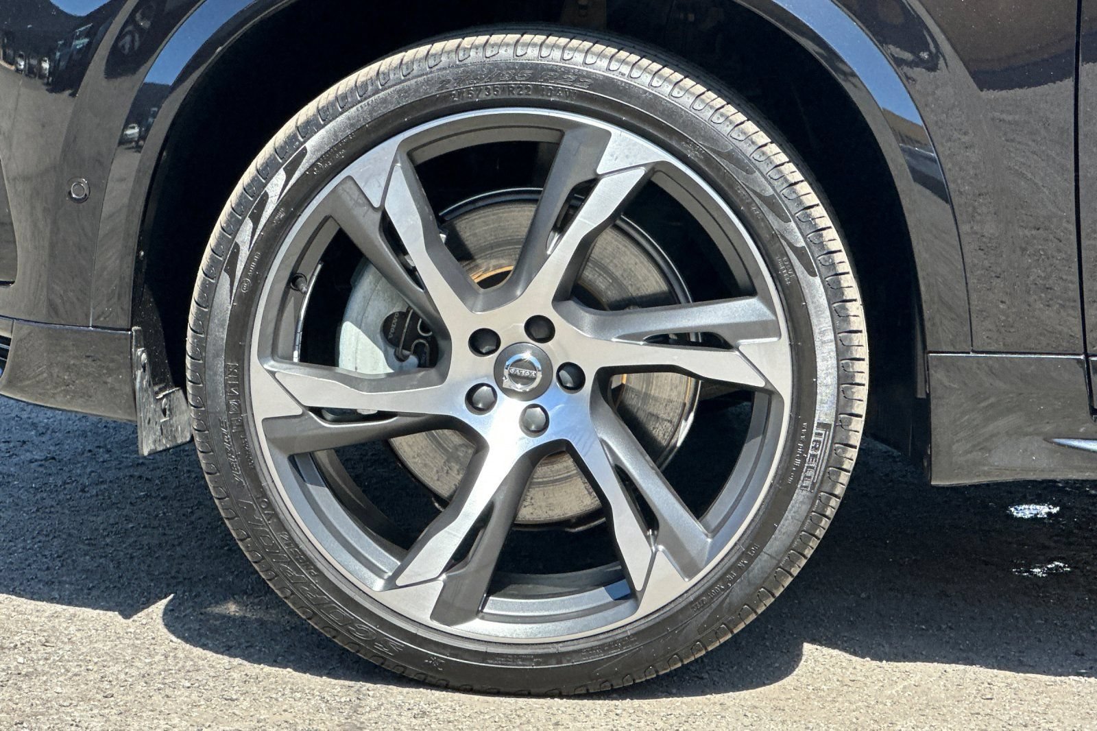 Used 2021 Volvo XC90 T8 R-Design w/ Advanced Package AWD/4WD image 11