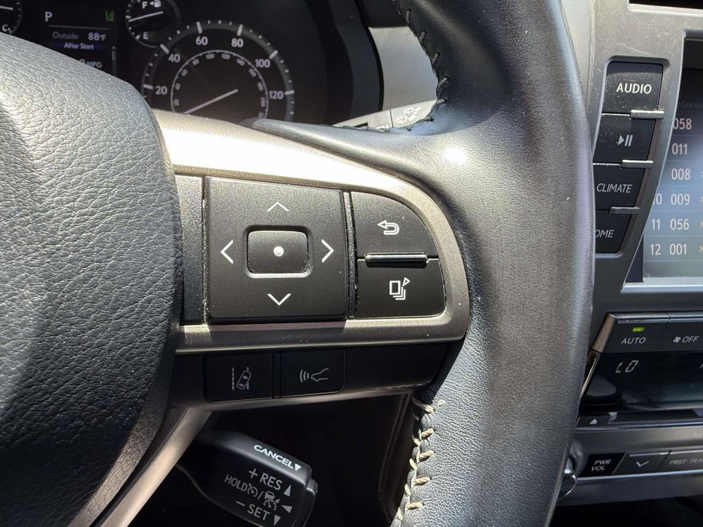 Used 2021 Lexus GX 460 w/ Accessory Package AWD/4WD image 20