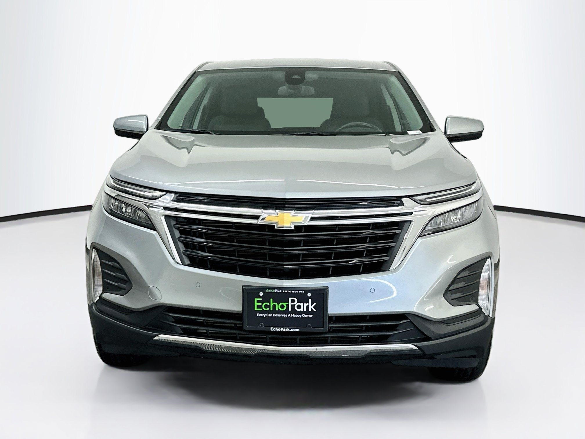Used 2024 Chevrolet Equinox LT AWD/4WD image 2