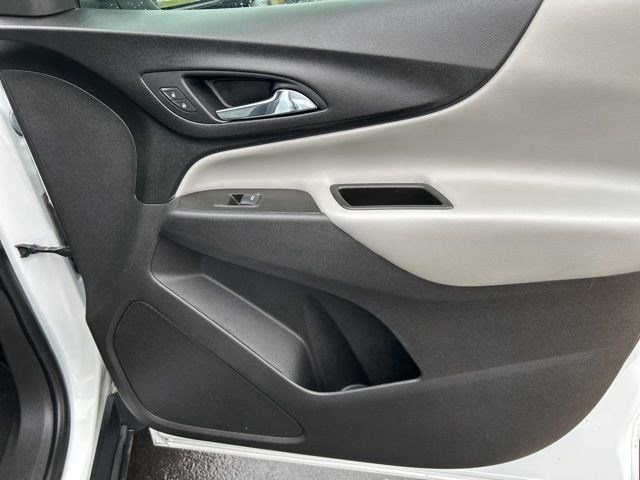 Used 2020 Chevrolet Equinox LS w/ LS Convenience Package image 40