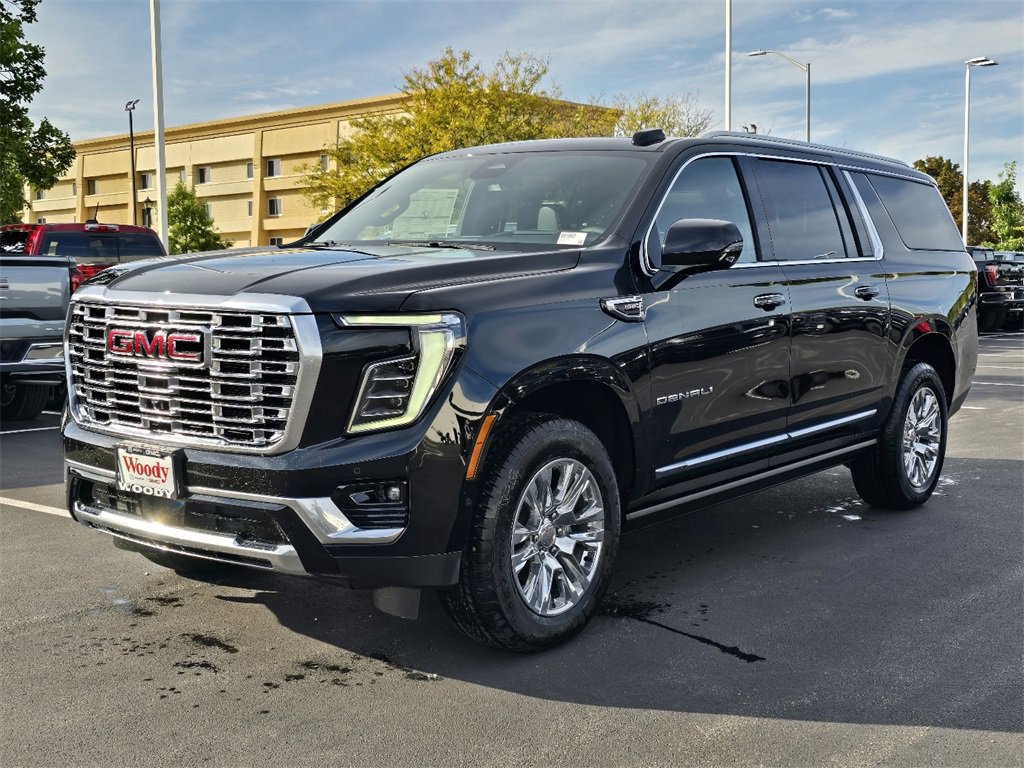 New 2026 GMC Yukon XL Denali image 4