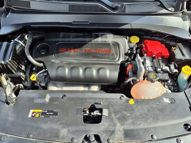 Used 2019 Jeep Compass Latitude FWD image 3