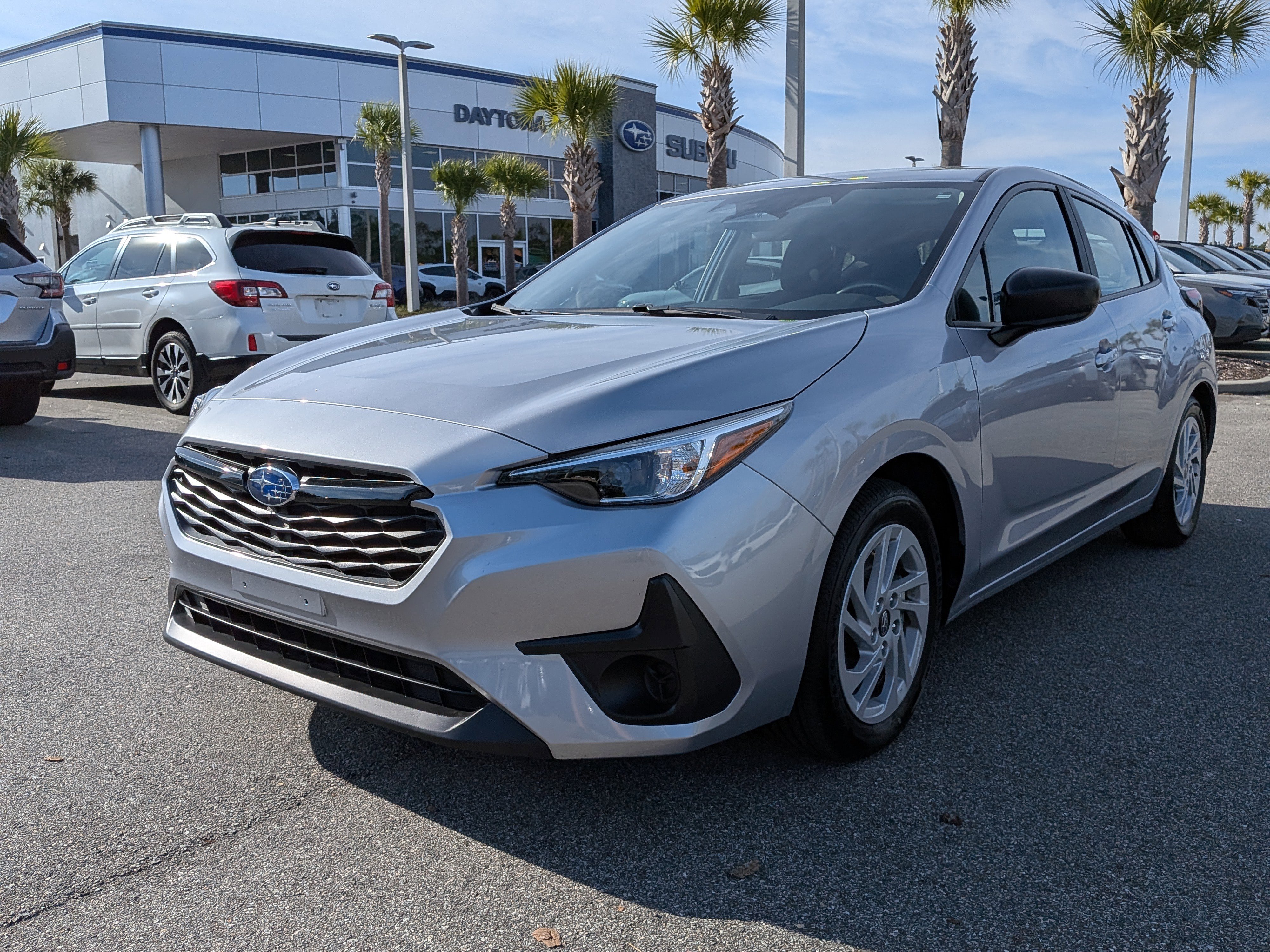 Certified 2025 Subaru Impreza 2.0i image 8
