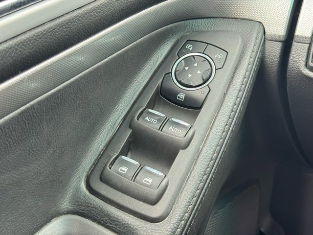 Used 2013 Ford Explorer XLT image 25