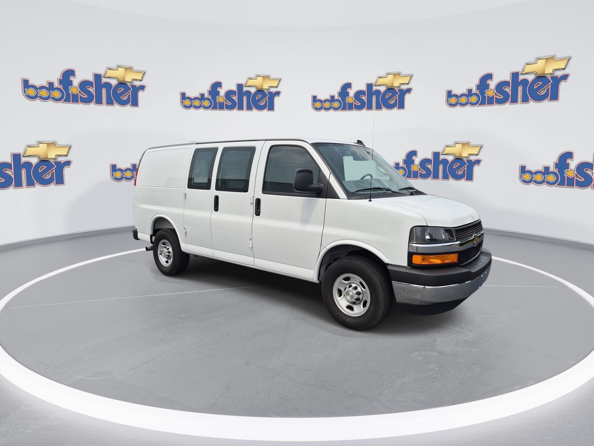 Used 2025 Chevrolet Express 2500 w/ Driver Convenience Package RWD image 3