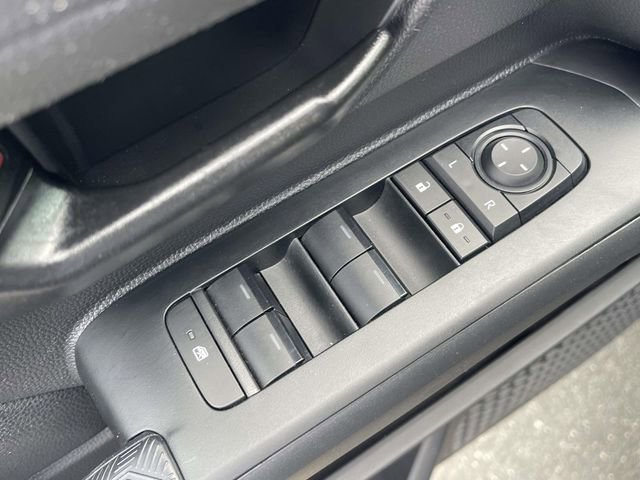 Used 2024 Toyota Tacoma SR5 AWD/4WD image 18