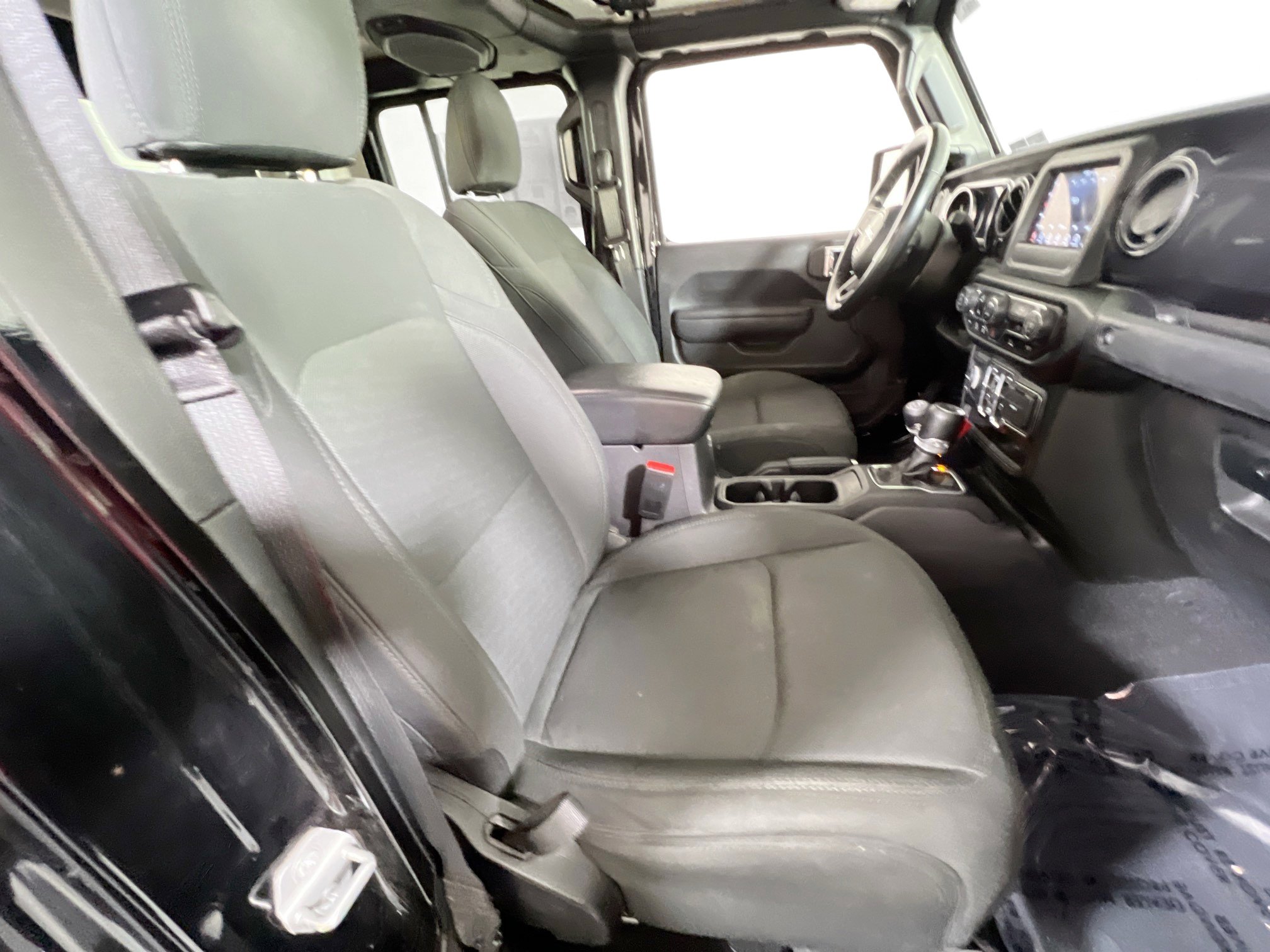 Used 2022 Jeep Gladiator Sport AWD/4WD image 25