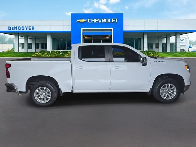 Used 2023 Chevrolet Silverado 1500 LT w/ Safety Package AWD/4WD image 8