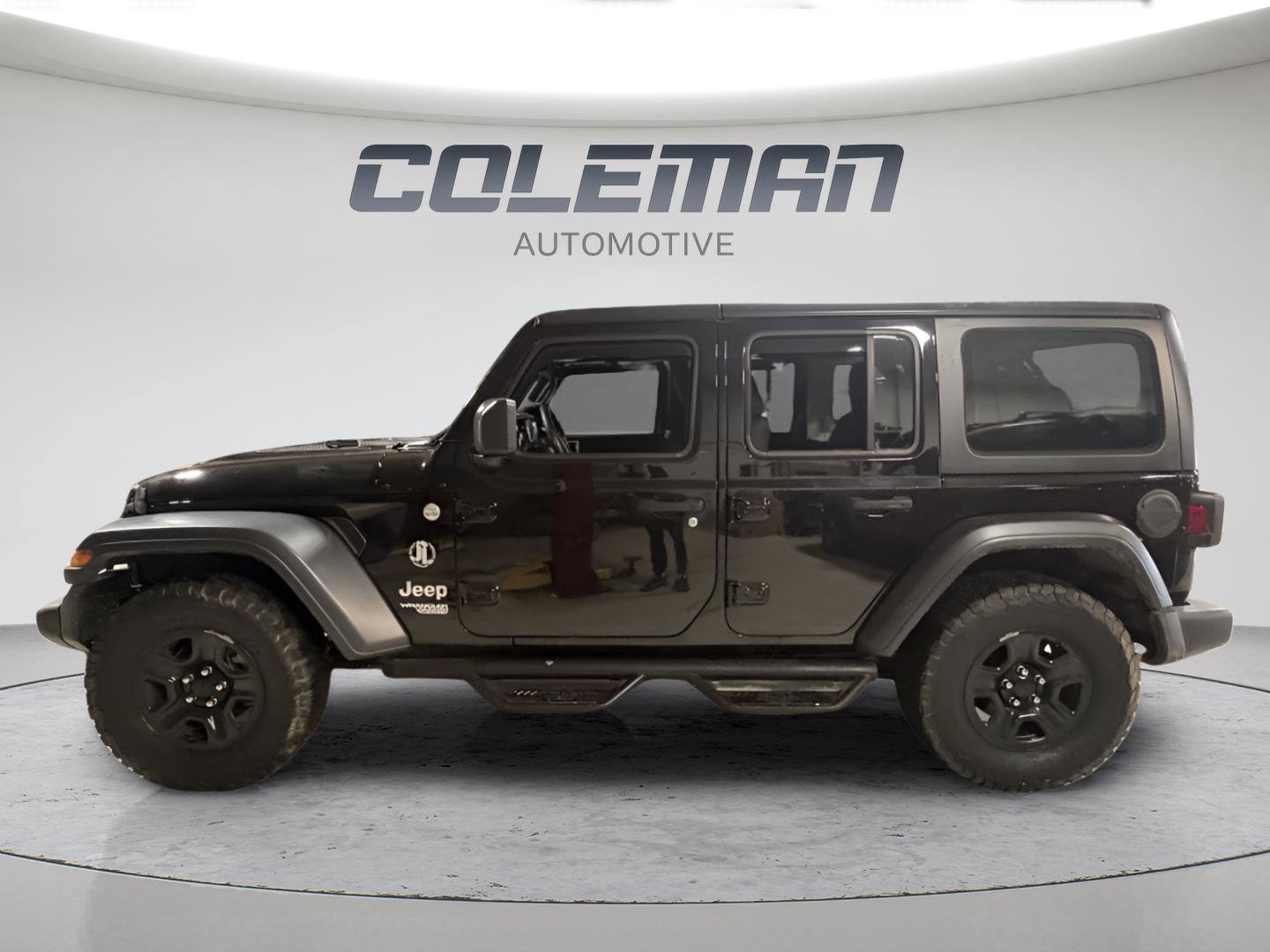 Used 2018 Jeep Wrangler Unlimited Sport image 2