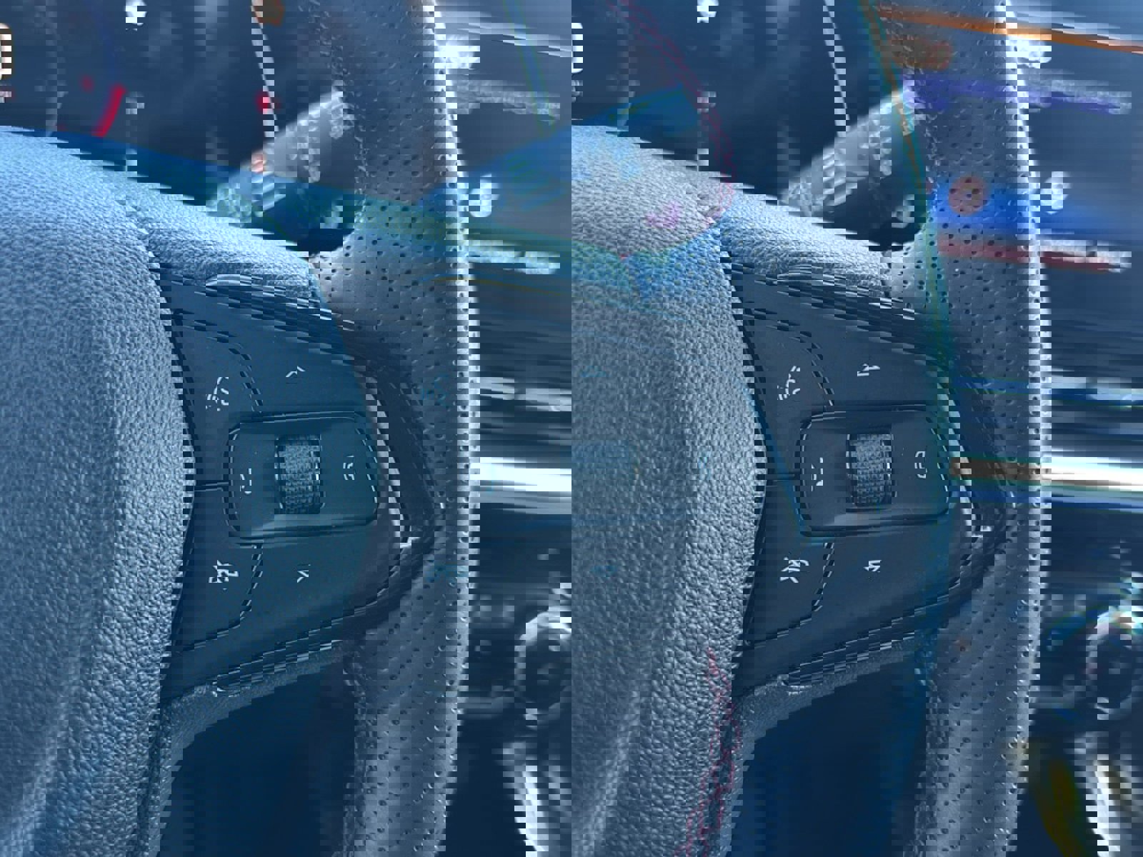 Used 2024 Chevrolet Trax RS w/ Driver Confidence Package image 30