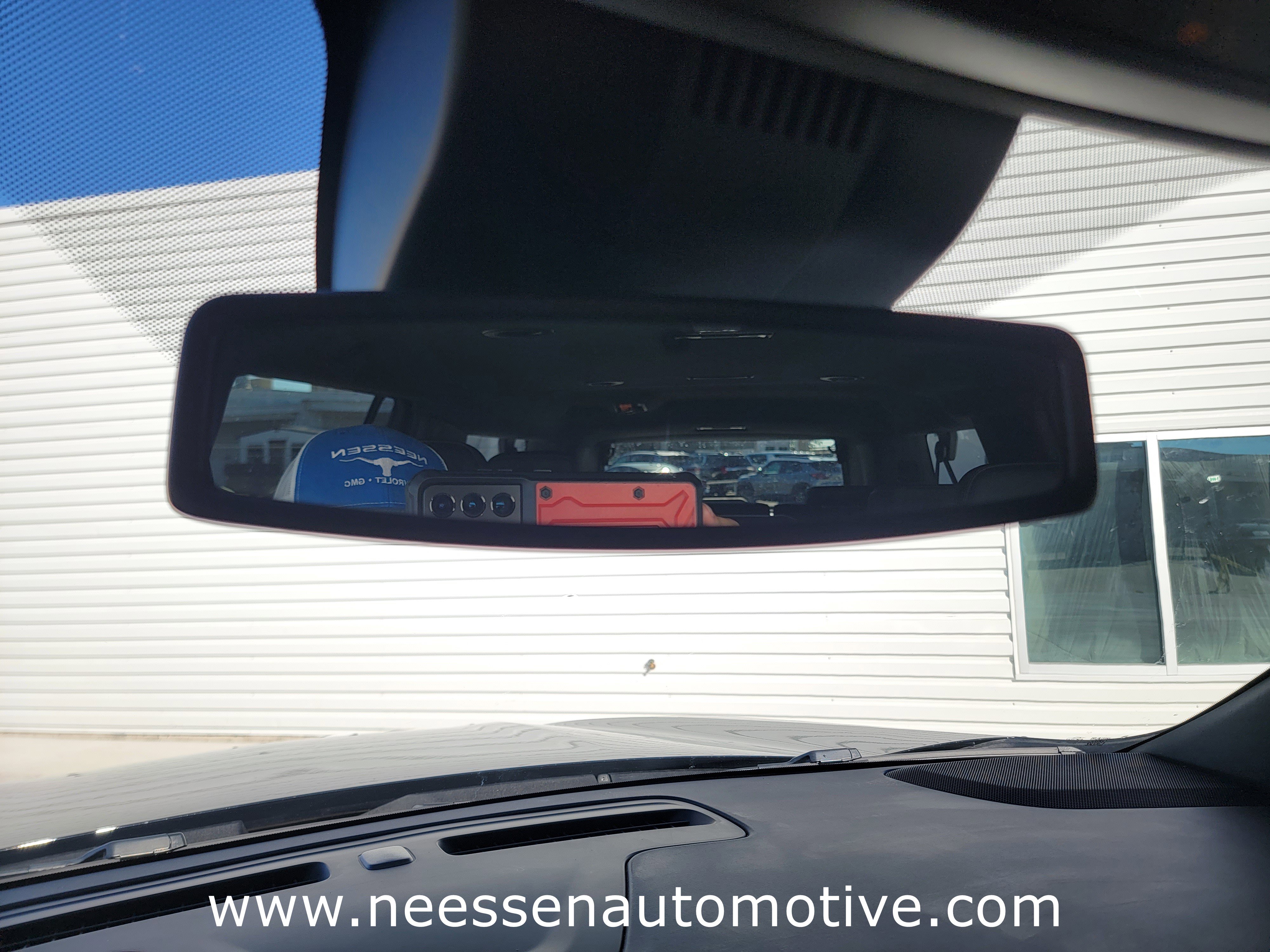 Used 2023 Chevrolet Suburban RST w/ Luxury Package image 28