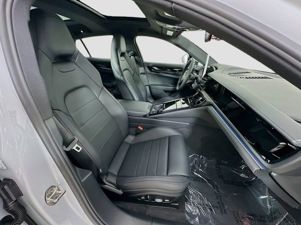 New 2025 Porsche Panamera image 30
