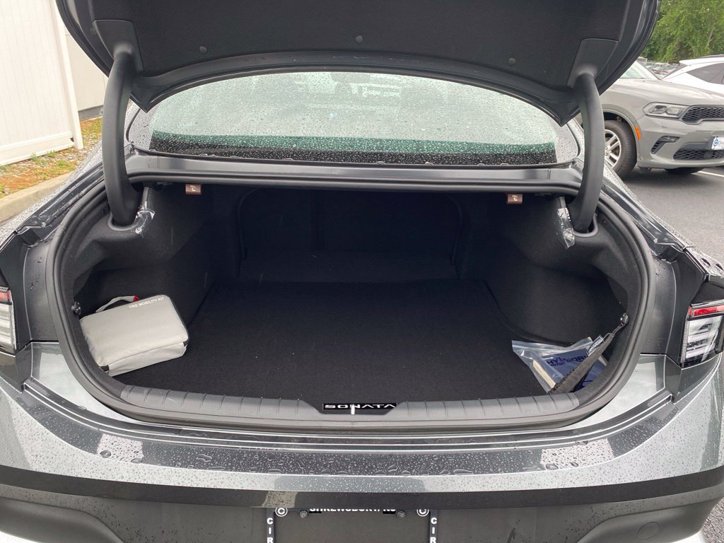 New 2026 Hyundai Sonata SE FWD image 15