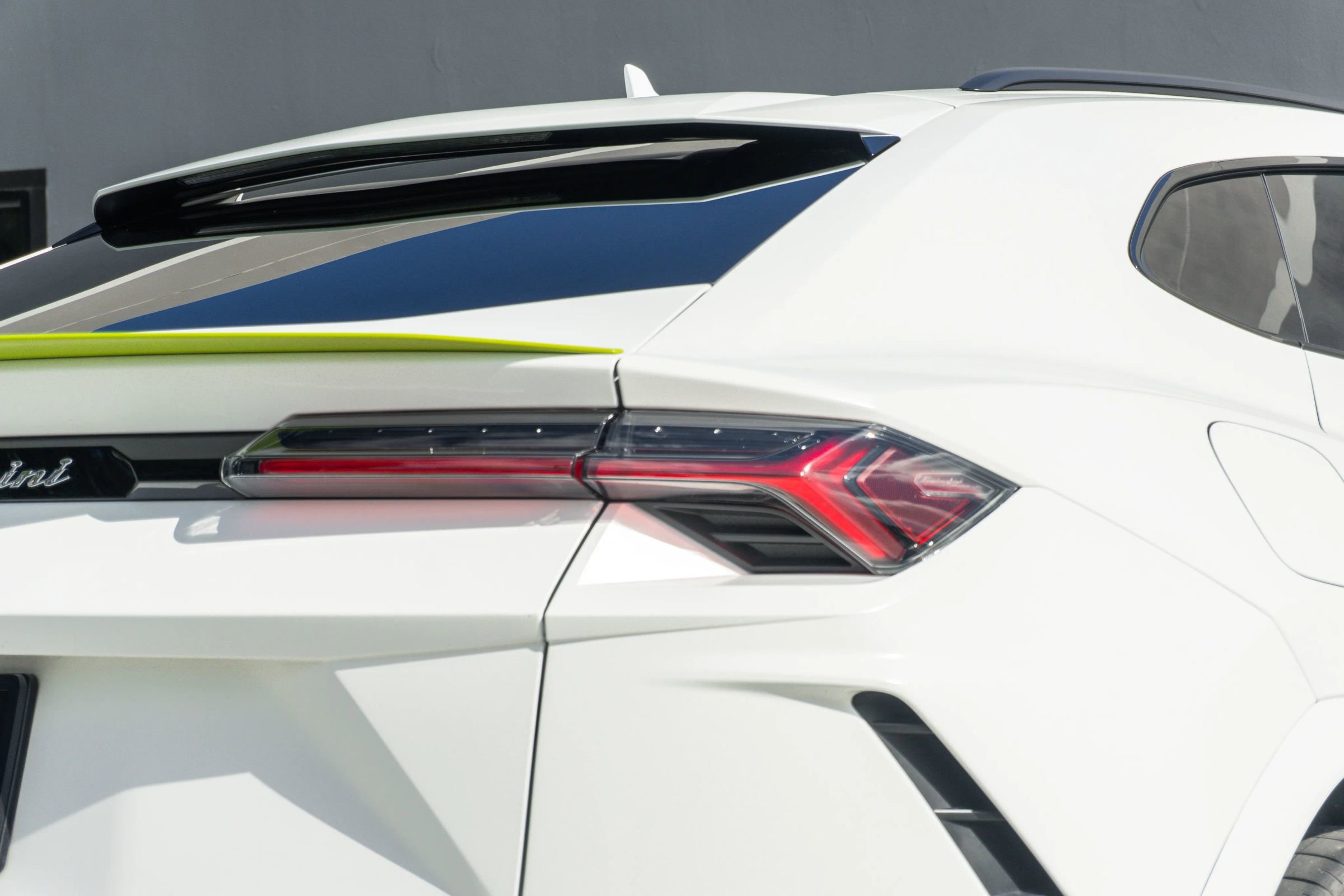 Used 2022 Lamborghini Urus image 40