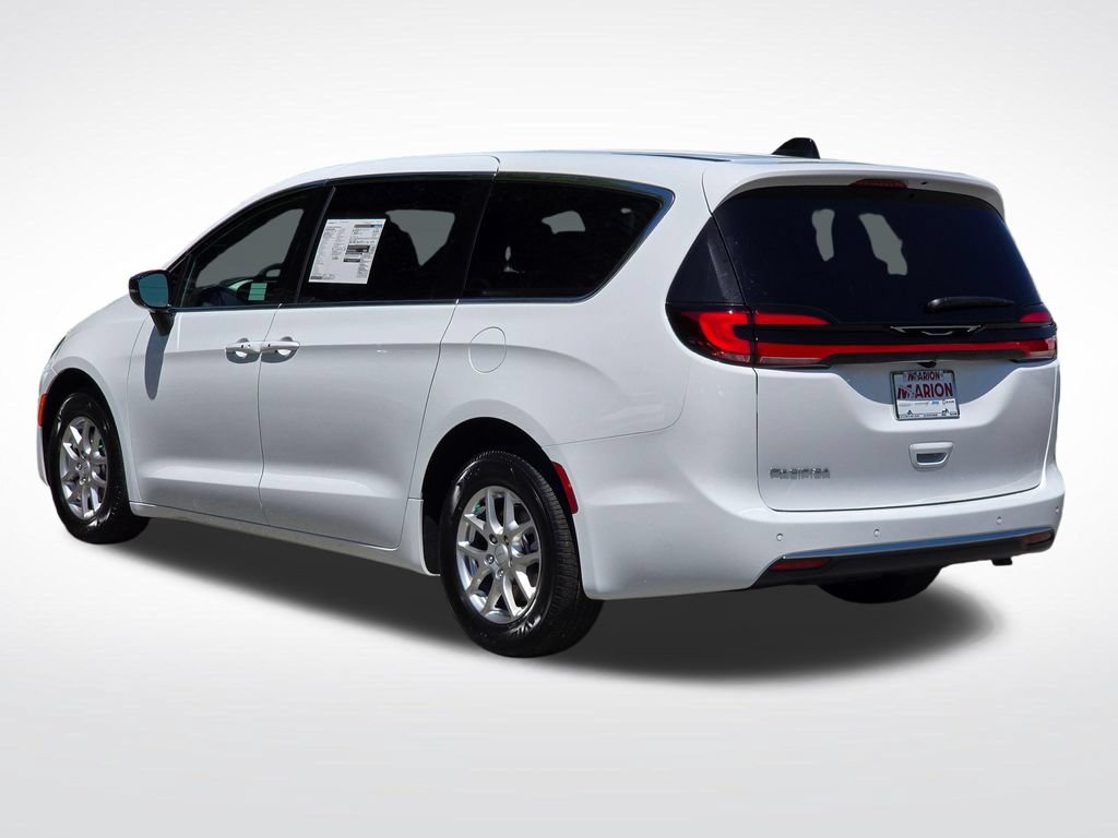 New 2027 Chrysler Pacifica Select FWD image 15