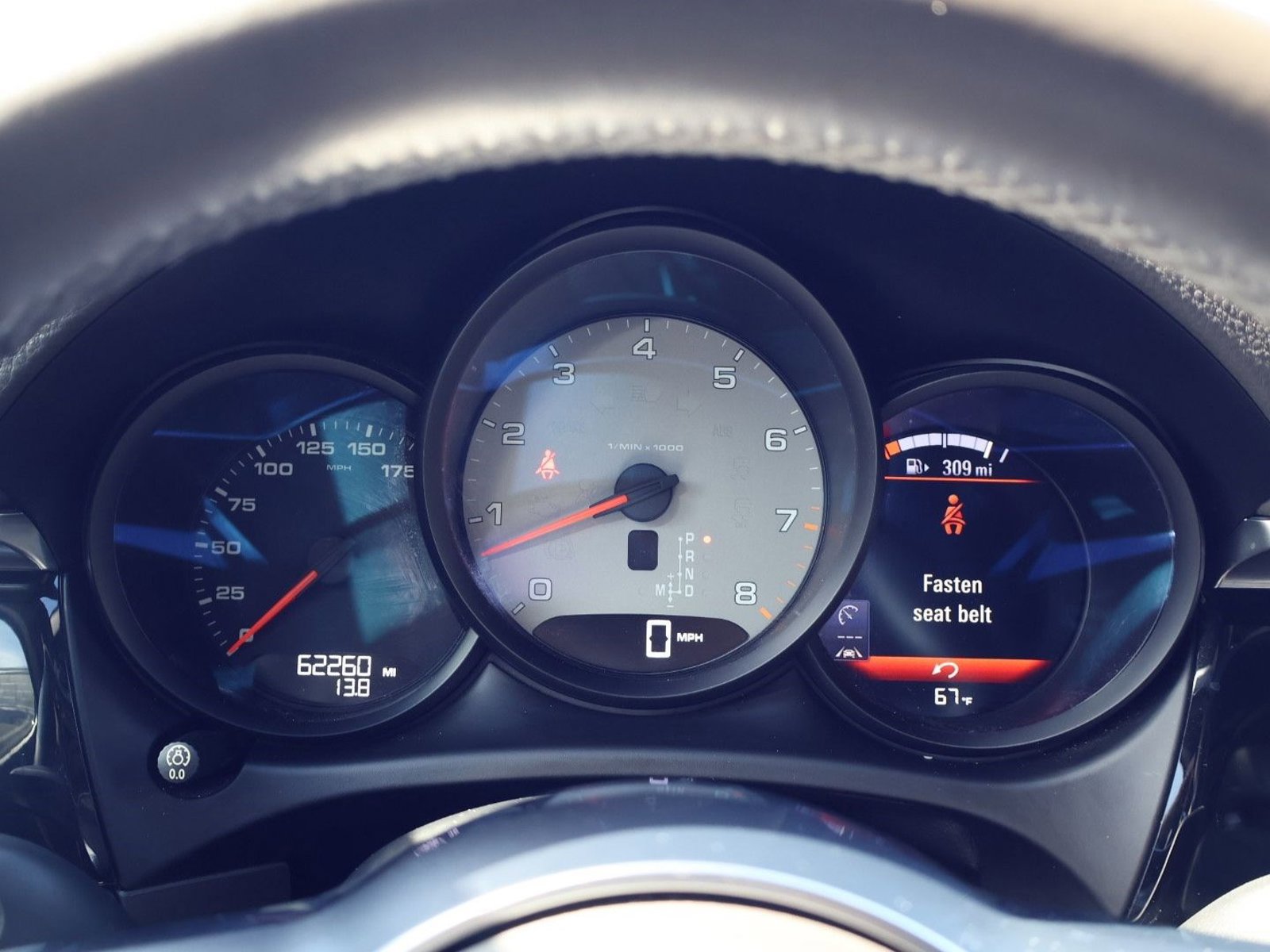 Used 2018 Porsche Macan S image 16