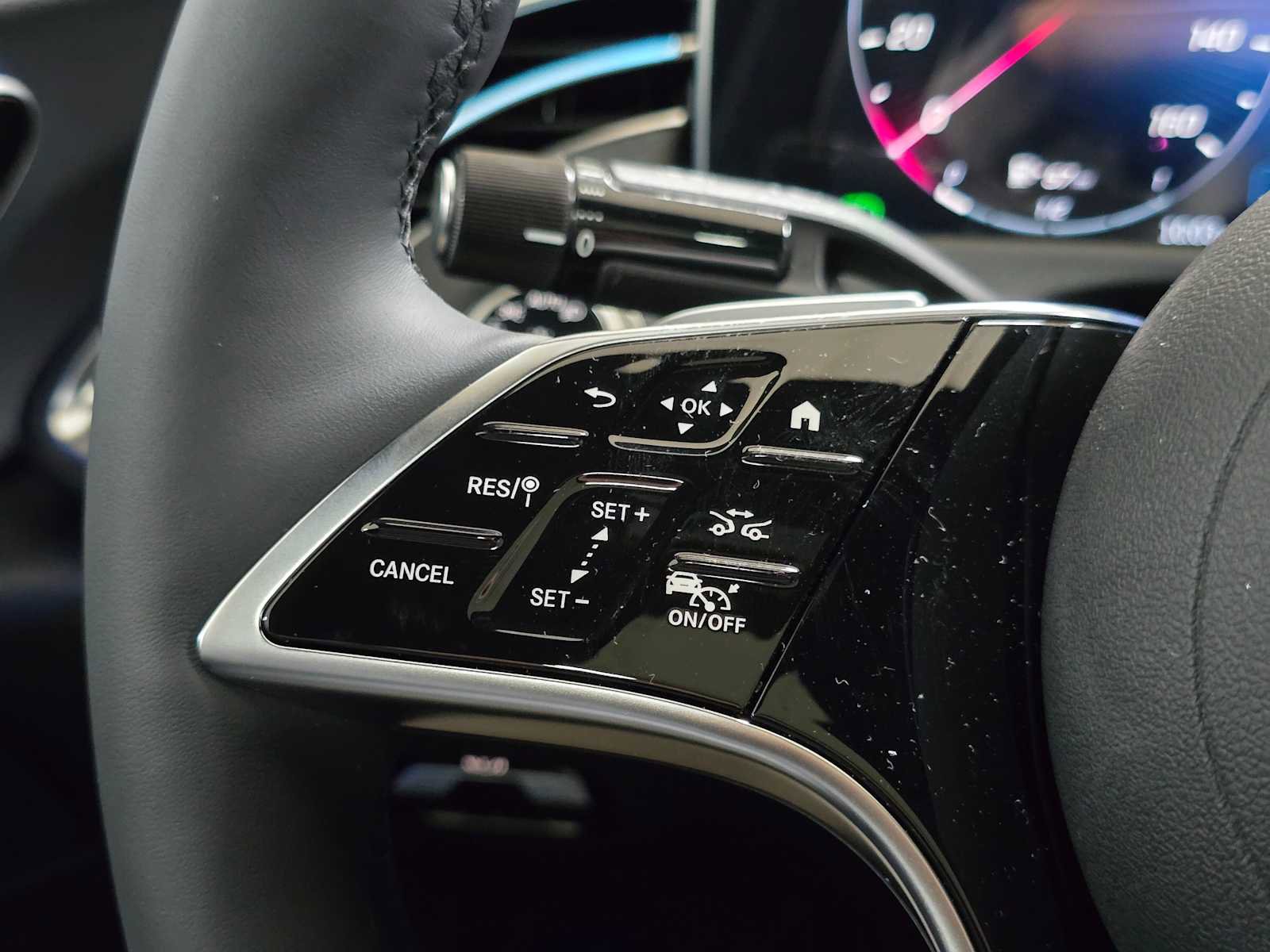 New 2026 Mercedes-Benz E 450 4MATIC Sedan image 35