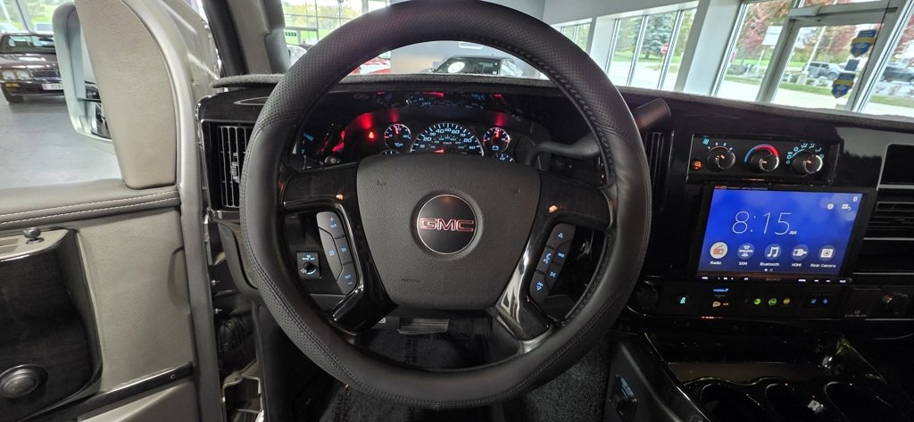 Used 2019 GMC Savana 2500 Extended w/ Enhanced Convenience Package image 9