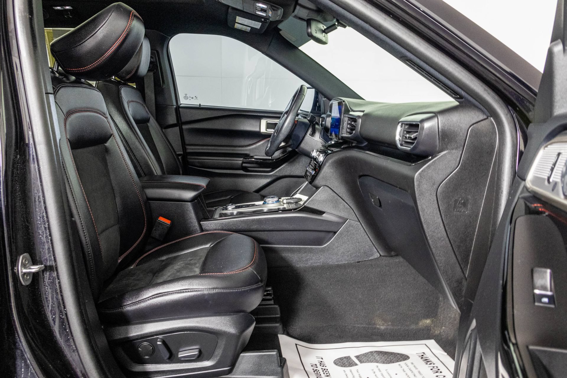 Used 2023 Ford Explorer ST-Line AWD/4WD image 51