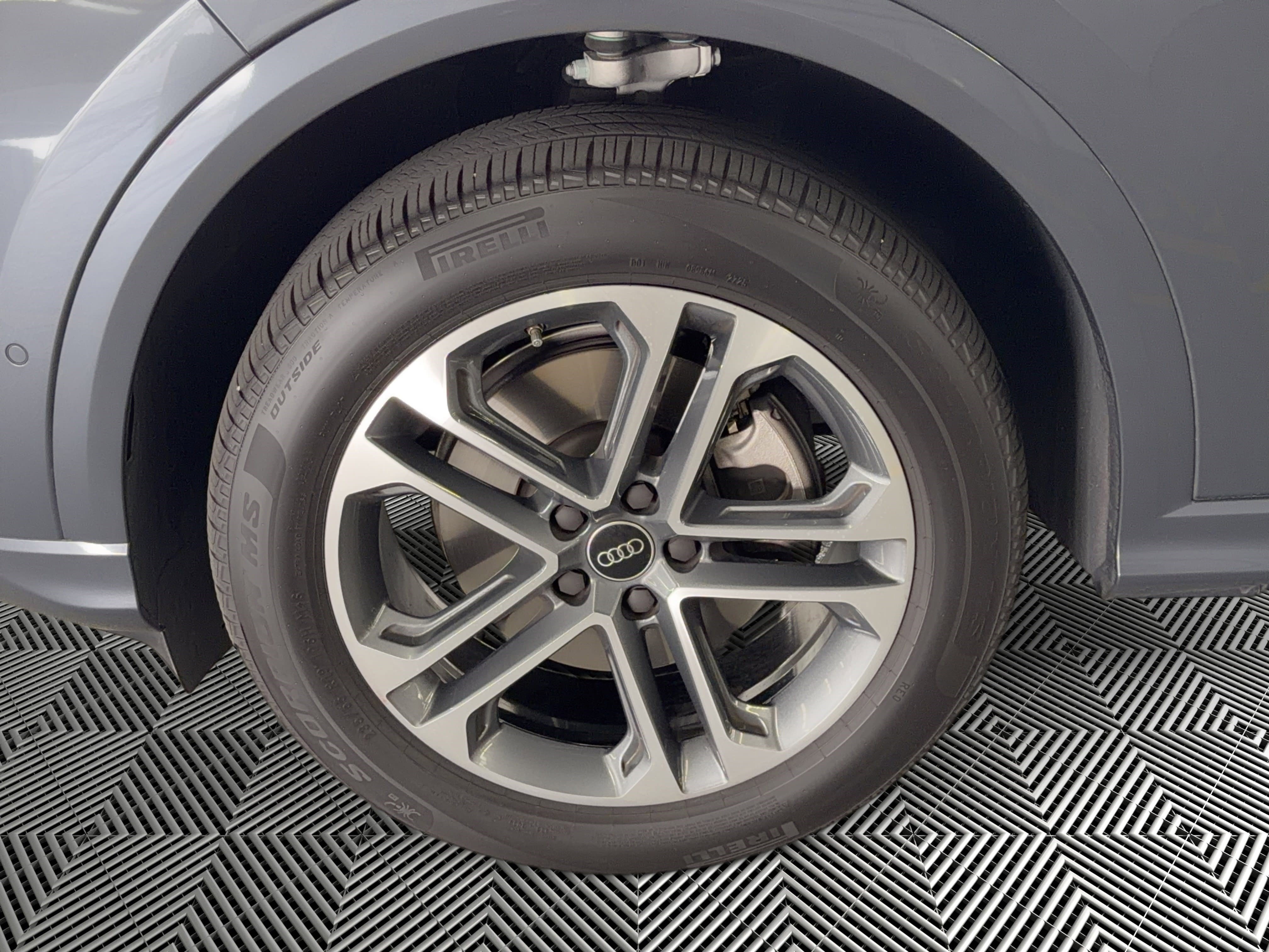Certified 2025 Audi Q5 Premium w/ Premium Plus AWD/4WD image 12