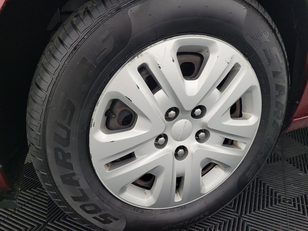 Used 2018 Dodge Grand Caravan SE FWD image 31