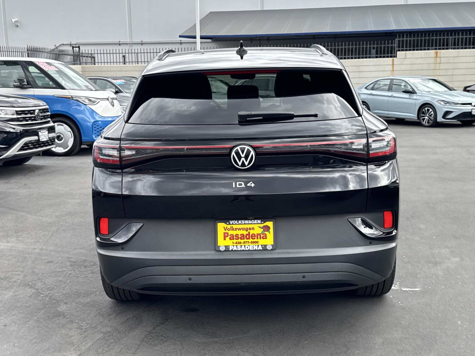 Used 2023 Volkswagen ID.4 S RWD image 4