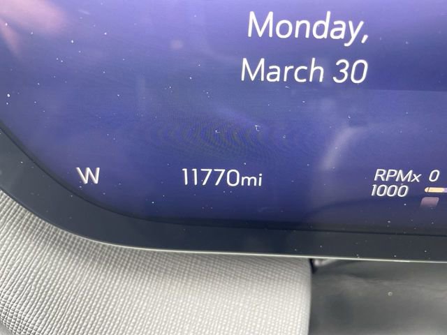 Used 2025 Buick Enclave Sport Touring image 12