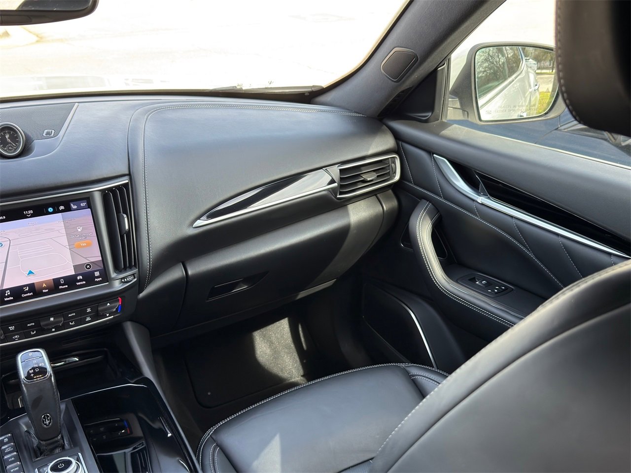 Certified 2023 Maserati Levante GT image 34