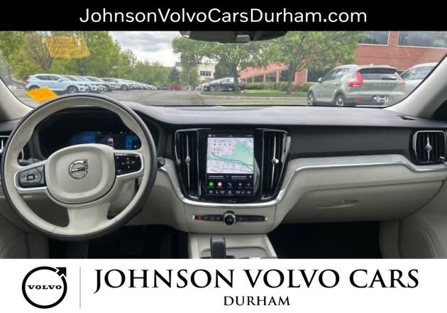 Used 2025 Volvo V60 B5 Cross Country Plus AWD/4WD image 7